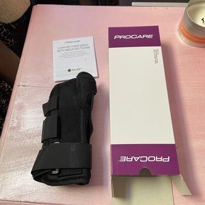 New size small right hand and wrist brace with thumb stabilizer.